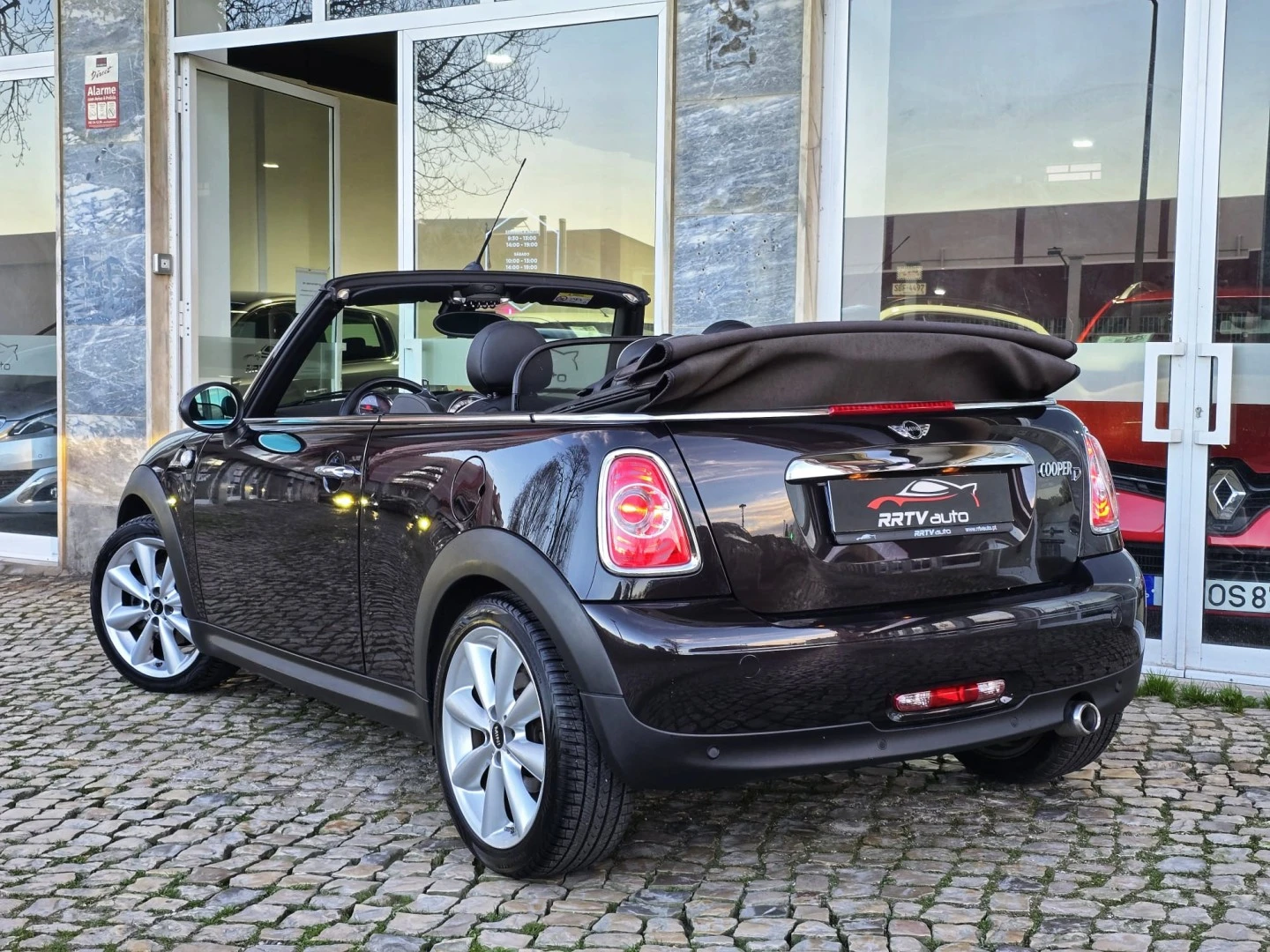 MINI Cabrio Cooper D