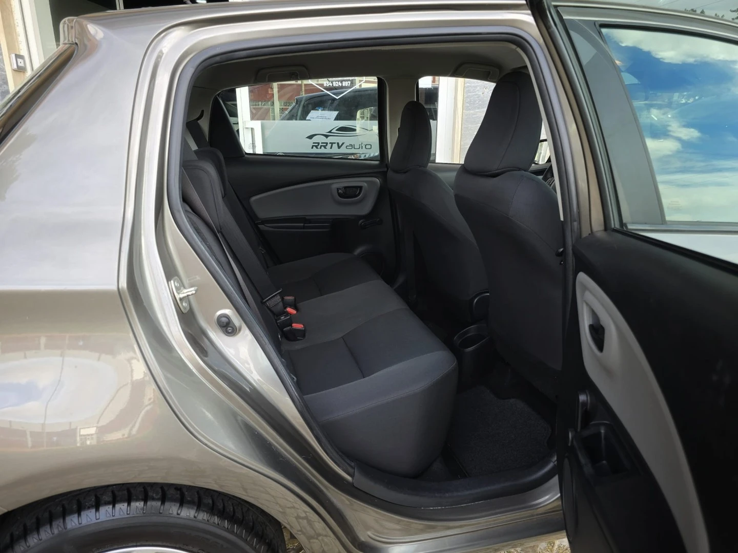 Toyota Yaris 1.0 VVT-i Comfort +PS Style+P.Techno