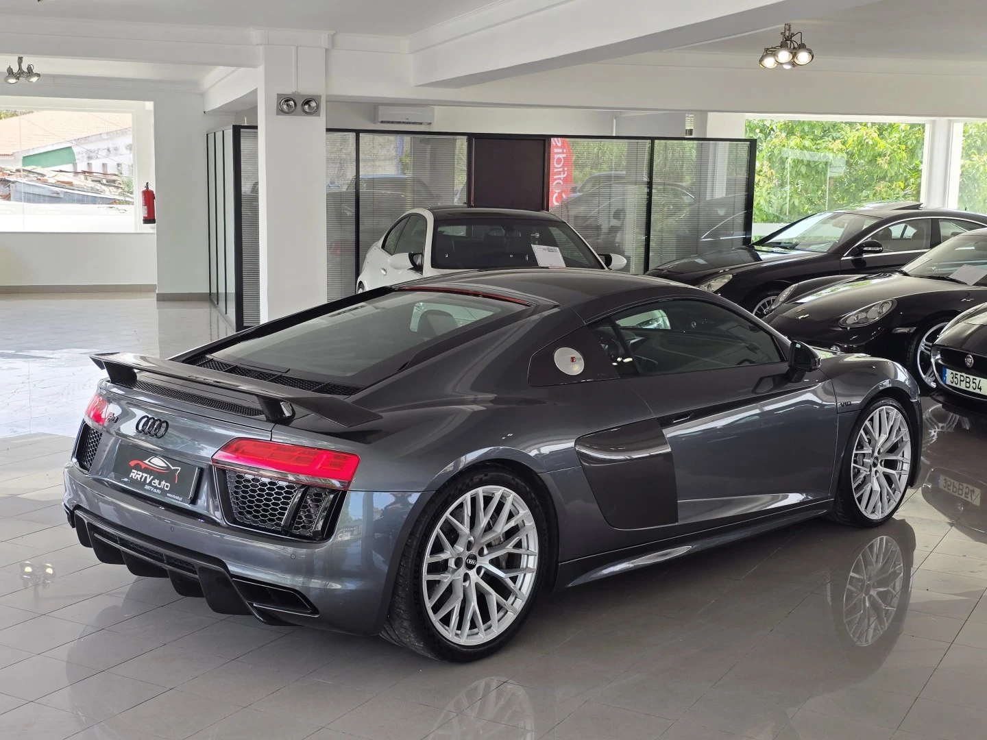 Audi R8 Coupé V10 plus 5.2 FSI quattro S tronic