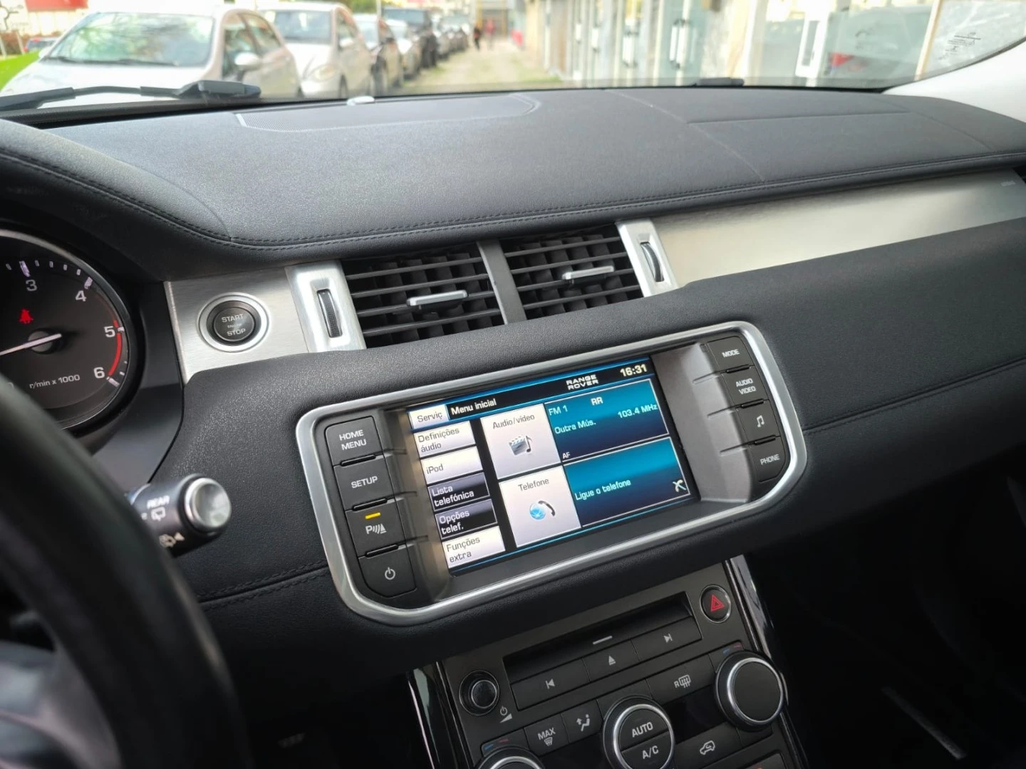 Land Rover Range Rover Evoque 2.2 eD4 Pure Tech