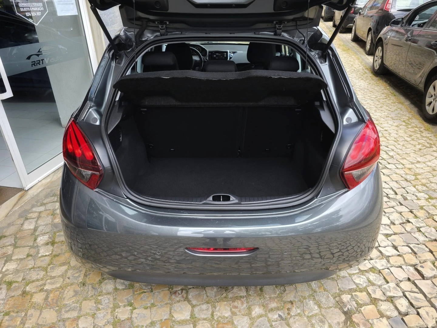 Peugeot 208 1.2 PureTech Allure EAT6