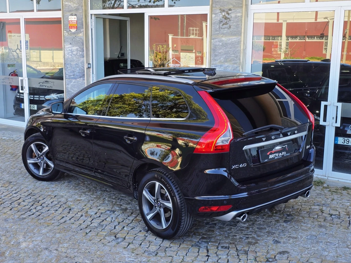 Volvo XC 60 2.0 D4 R-Design