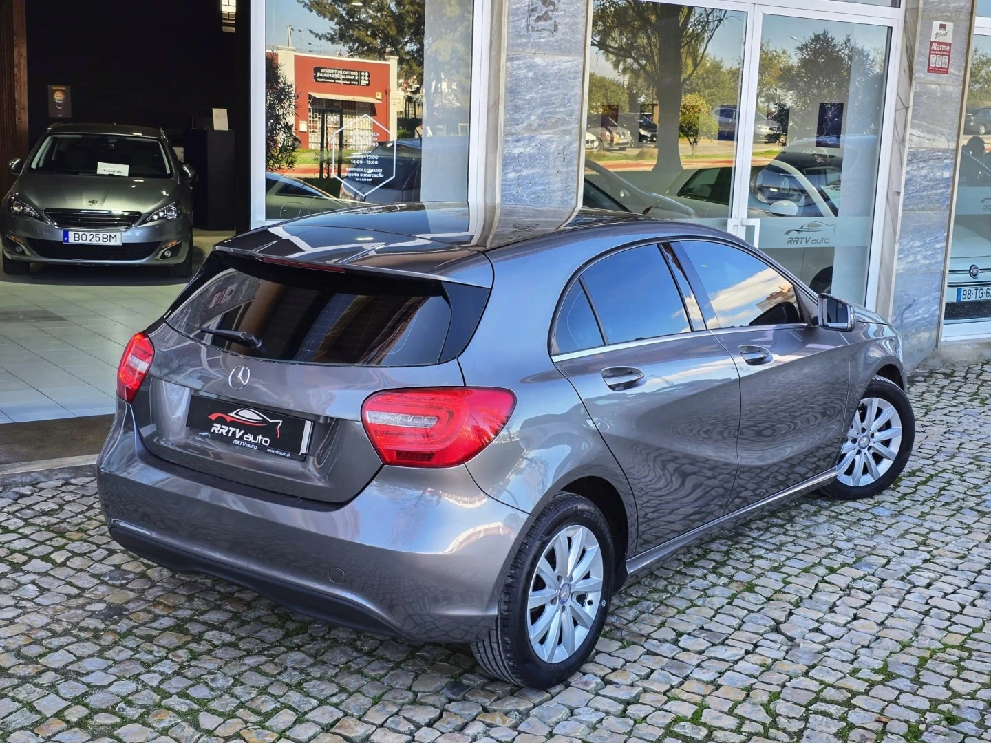 Mercedes-Benz A 180 CDI (BlueEFFICIENCY) 7G-DCT Style
