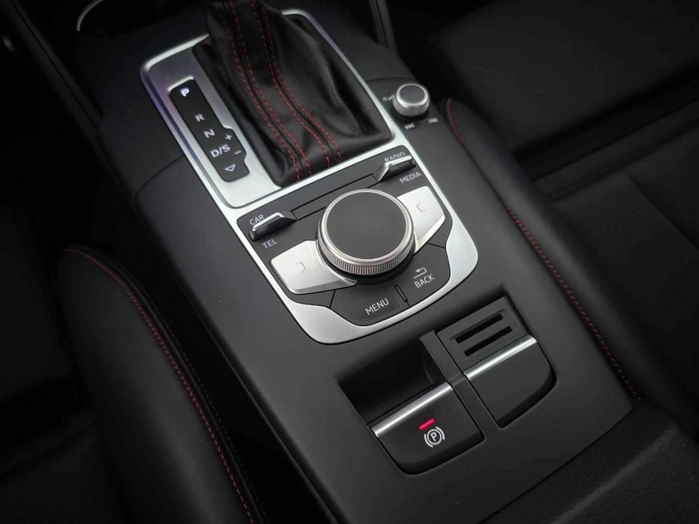 Audi S3 TFSI quattro S tronic