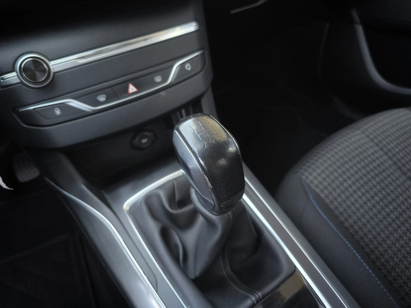 Peugeot 308 1.6 BlueHDi Style J17