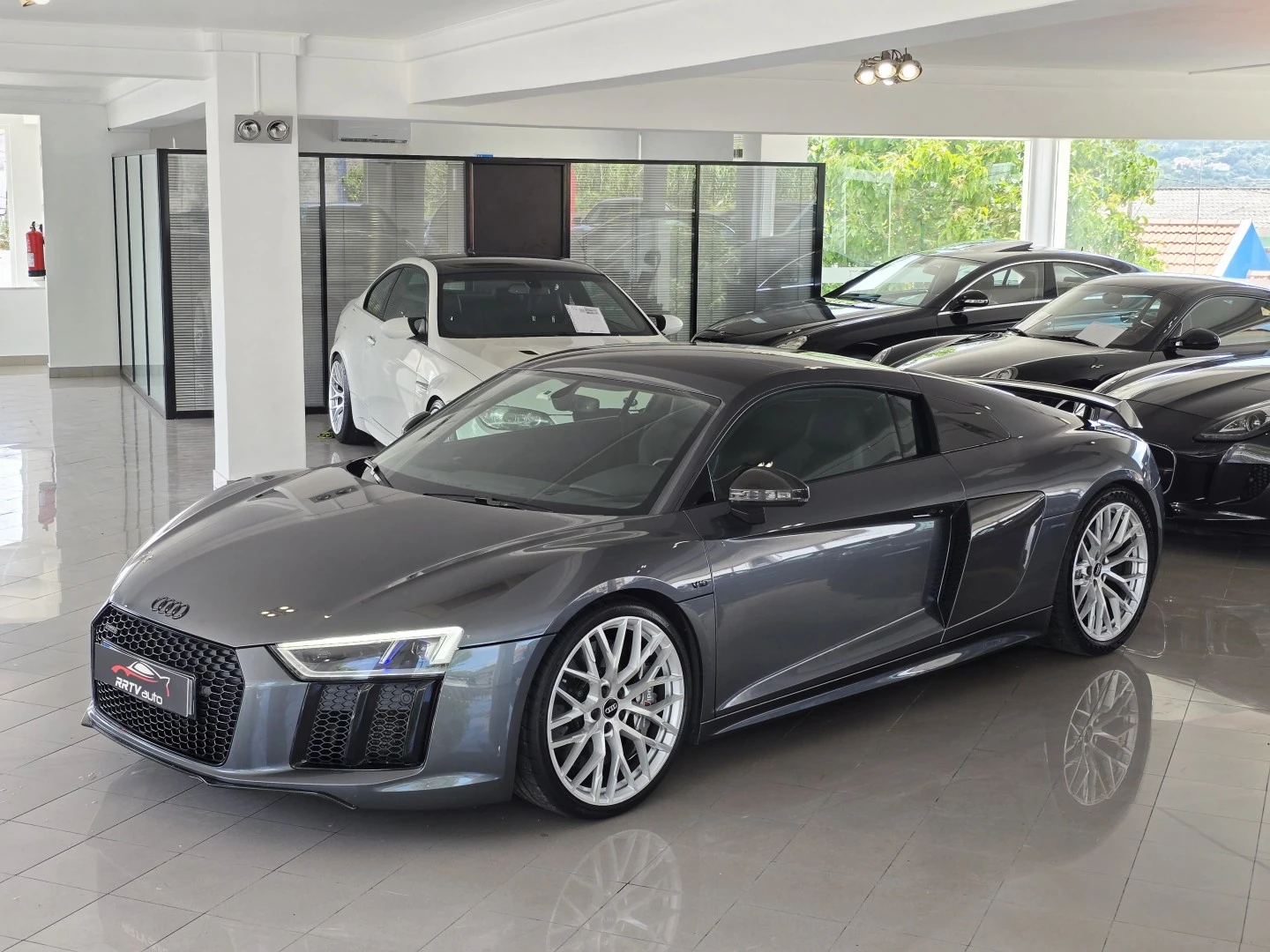 Audi R8 Coupé V10 plus 5.2 FSI quattro S tronic