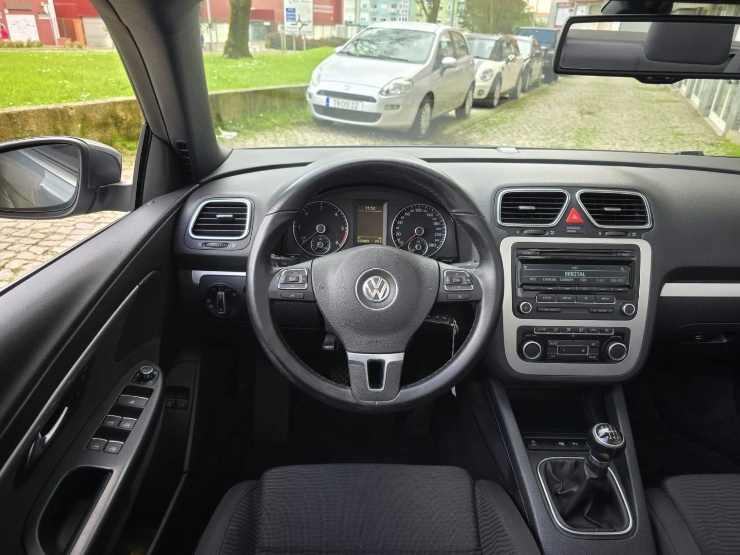 VW EOS 2.0 TDi BlueMotion