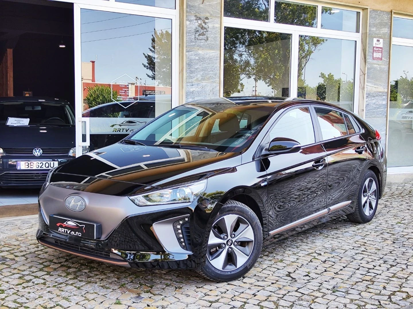 Hyundai Ioniq EV 28 kWh Electric Tech