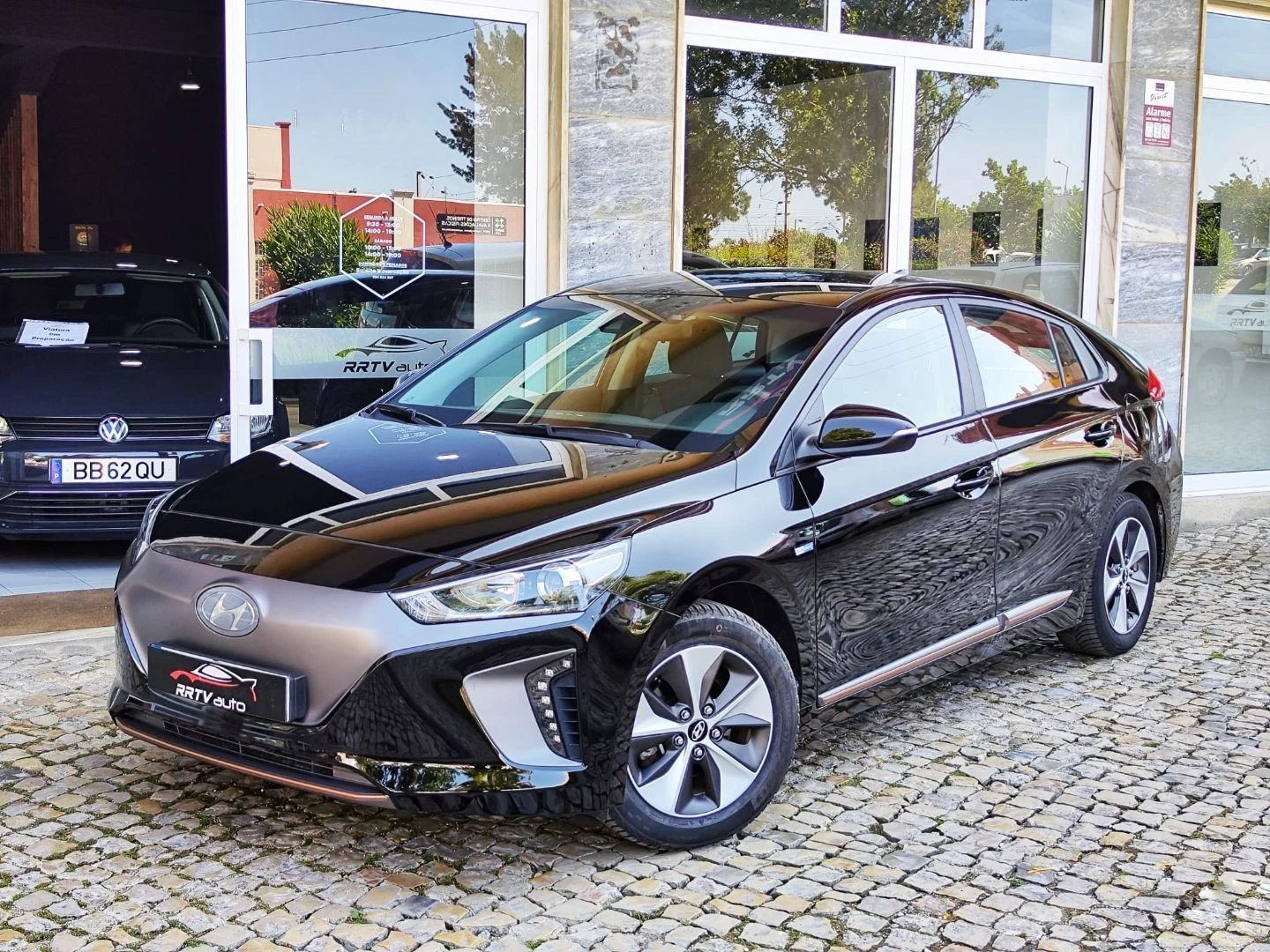 Hyundai Ioniq EV 28 kWh Electric Tech