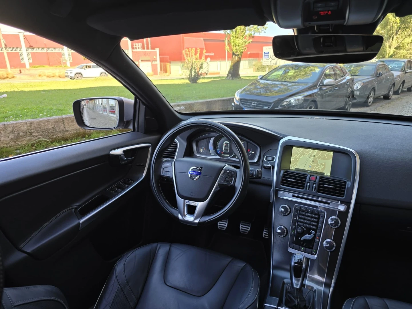 Volvo XC 60 2.0 D4 R-Design
