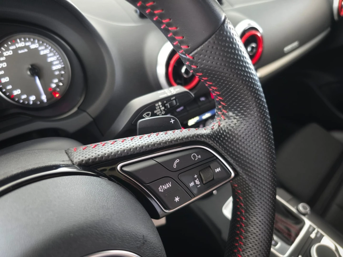 Audi S3 TFSI quattro S tronic