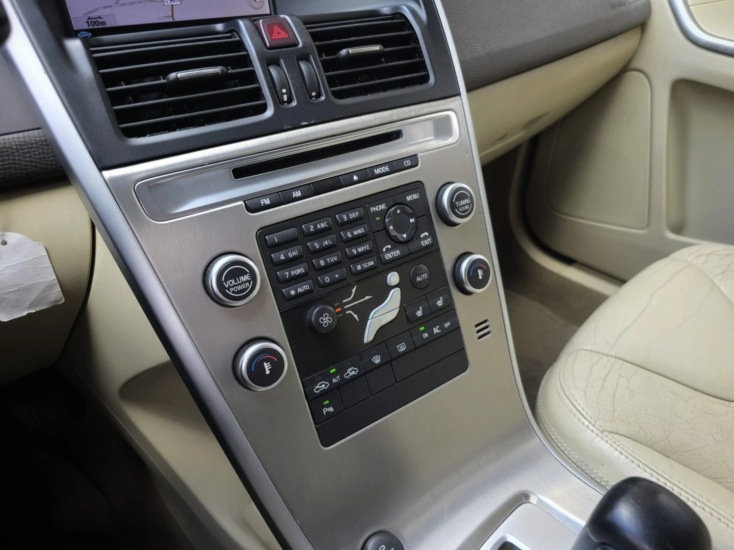 Volvo XC 60 2.4 D Momentum Geartronic