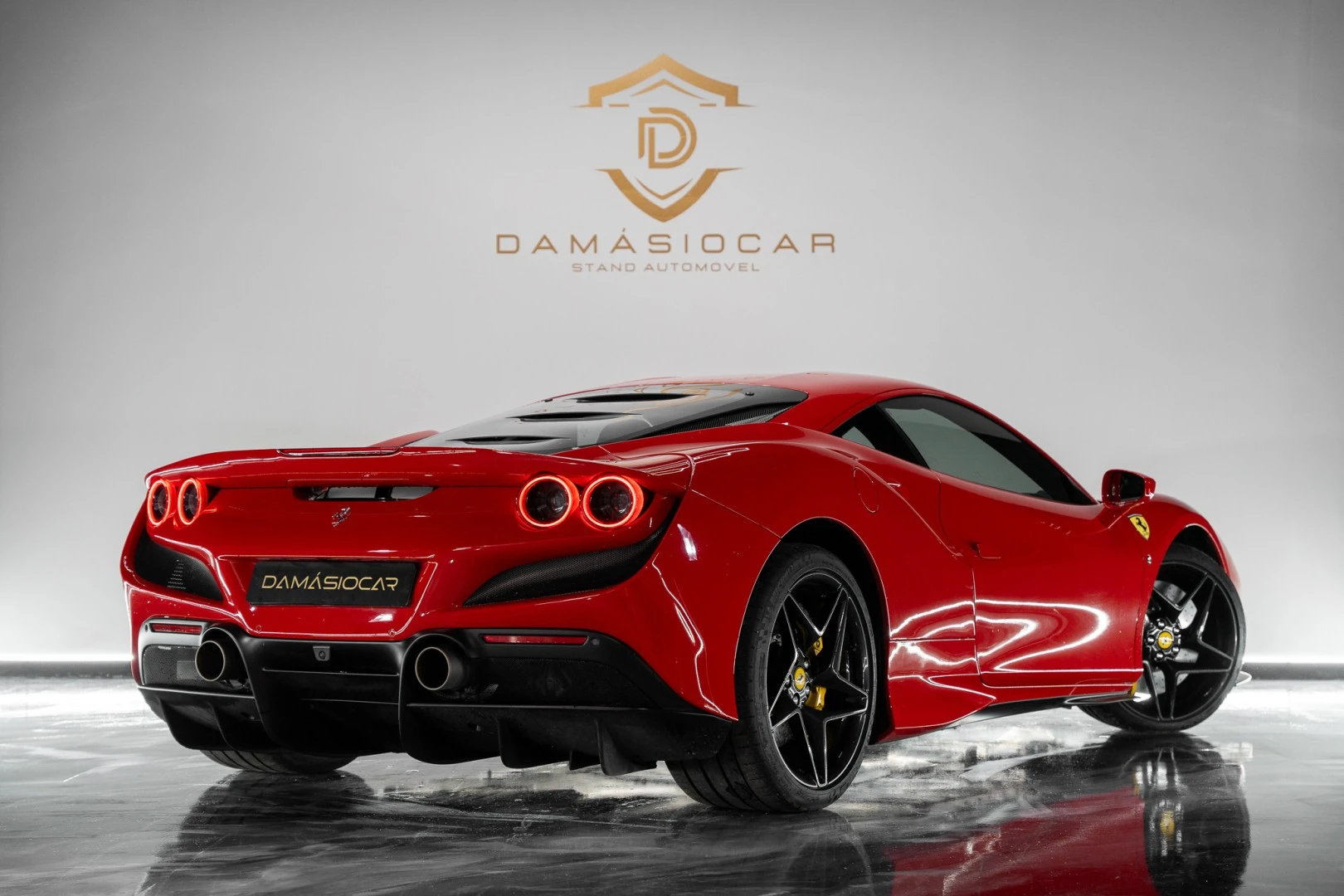 Ferrari F8 Tributo Standard
