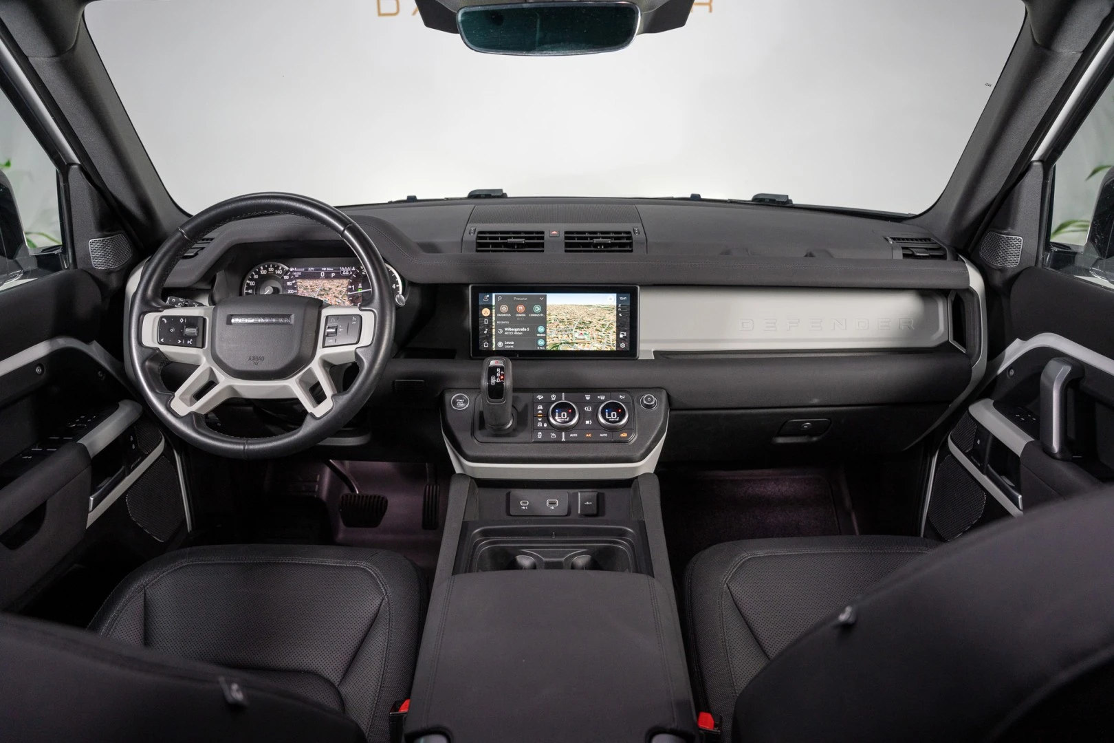 Land Rover Defender 3.0 D250 110 AWD X-Dynamic SE