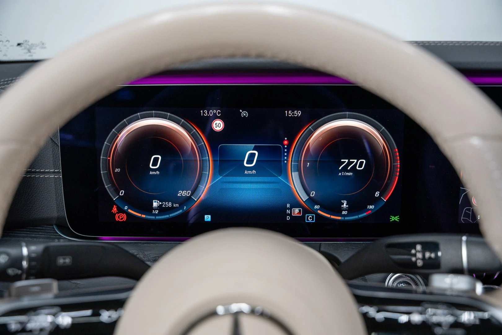 Mercedes-Benz E 220 d AMG Line