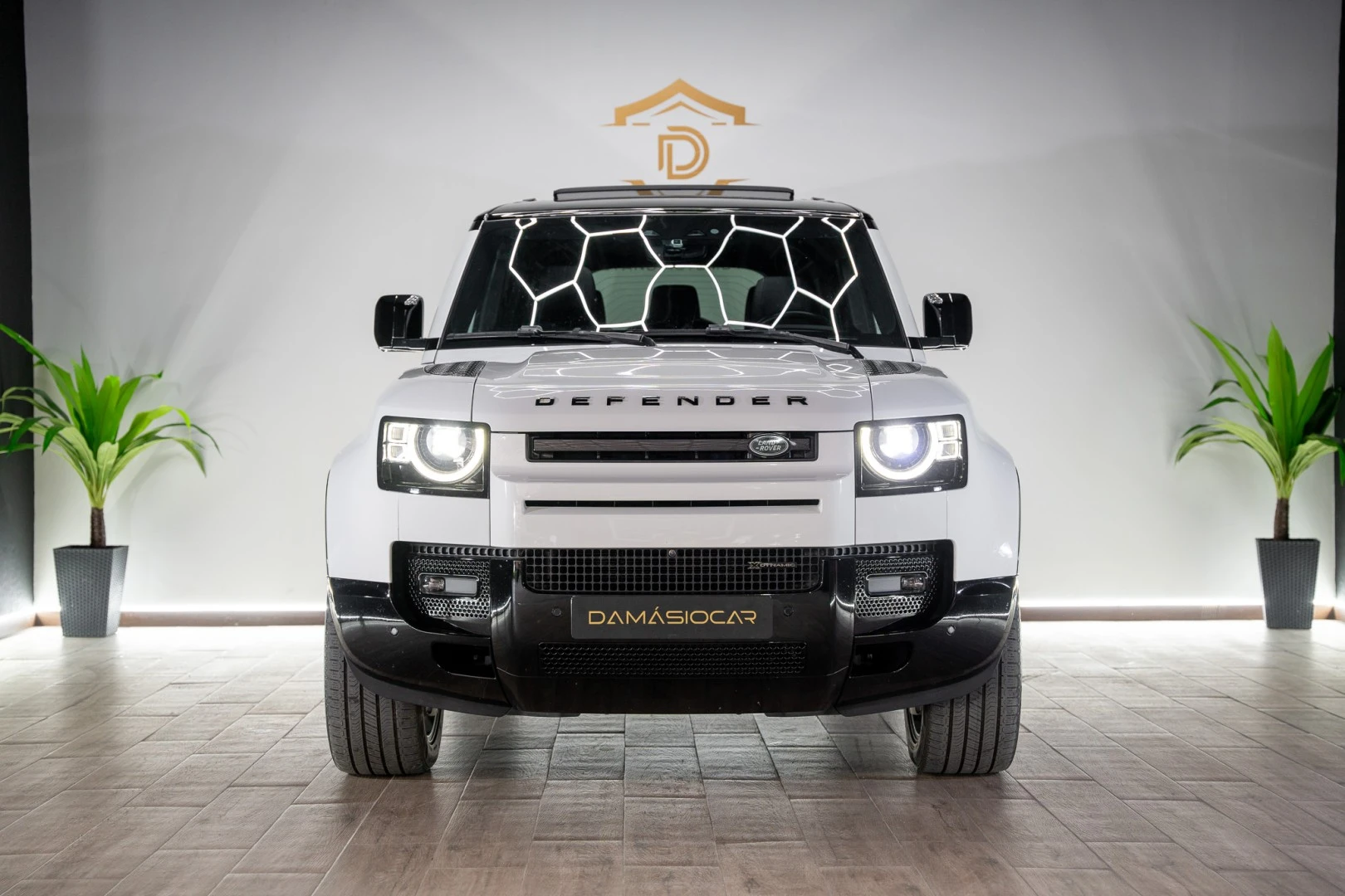 Land Rover Defender 3.0 D250 110 AWD X-Dynamic SE