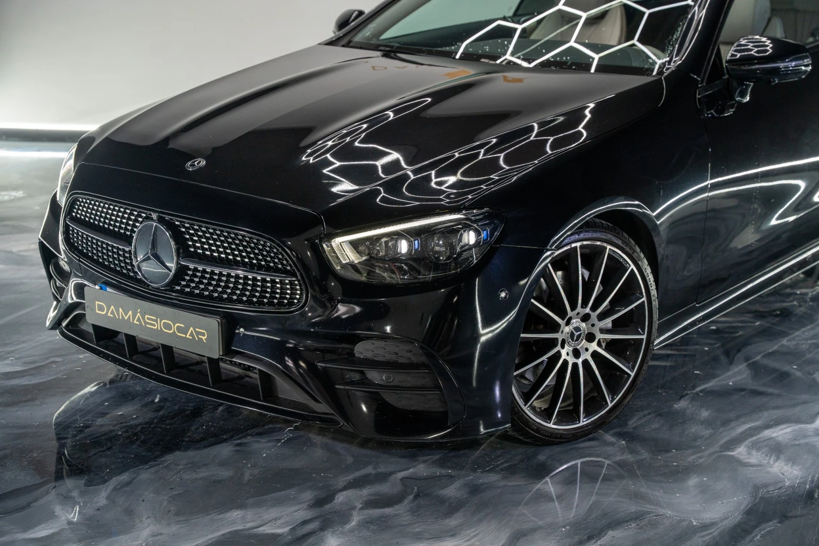 Mercedes-Benz E 220 d AMG Line