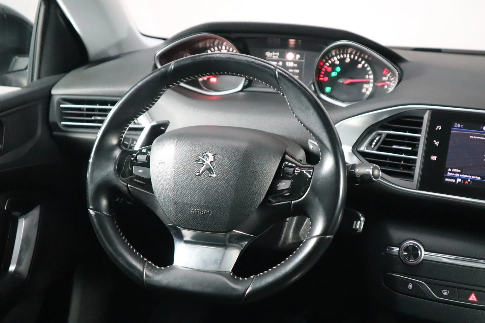 Peugeot 308 1.5 BlueHDi Allure EAT8