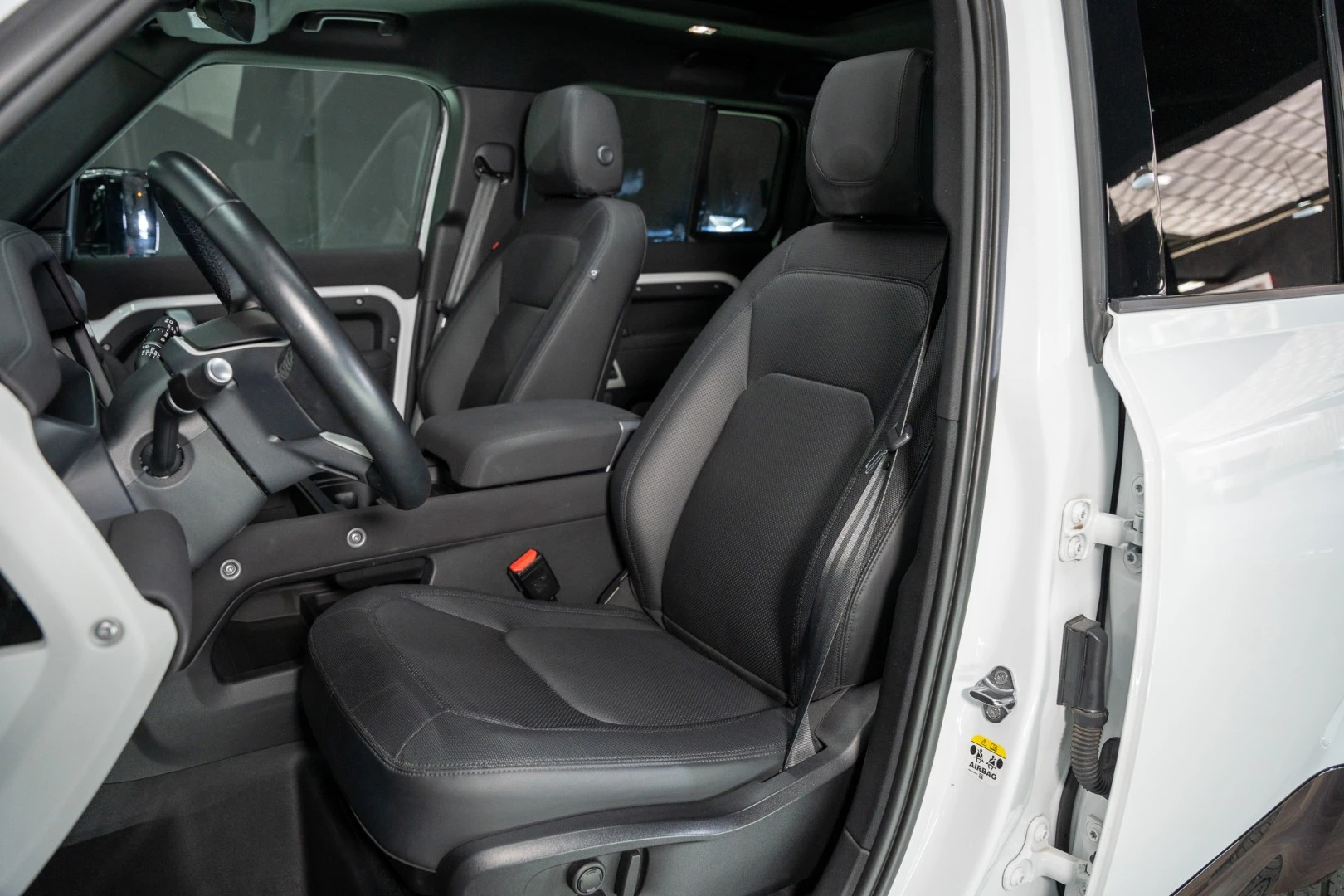 Land Rover Defender 3.0 D250 110 AWD X-Dynamic SE