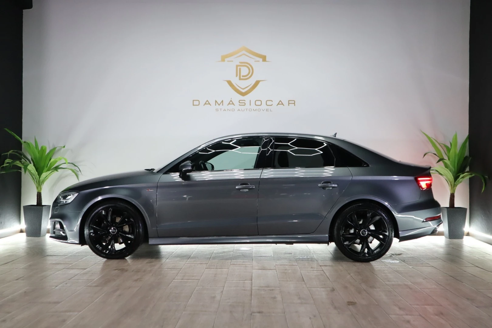Audi A3 Limousine 1.6 TDI S-line S tronic