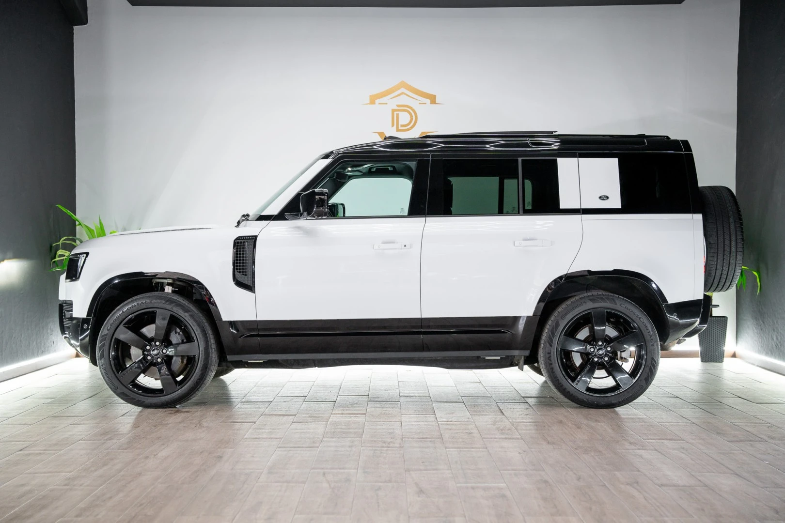 Land Rover Defender 3.0 D250 110 AWD X-Dynamic SE
