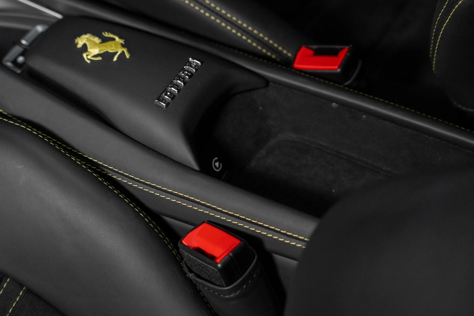 Ferrari F8 Tributo Standard