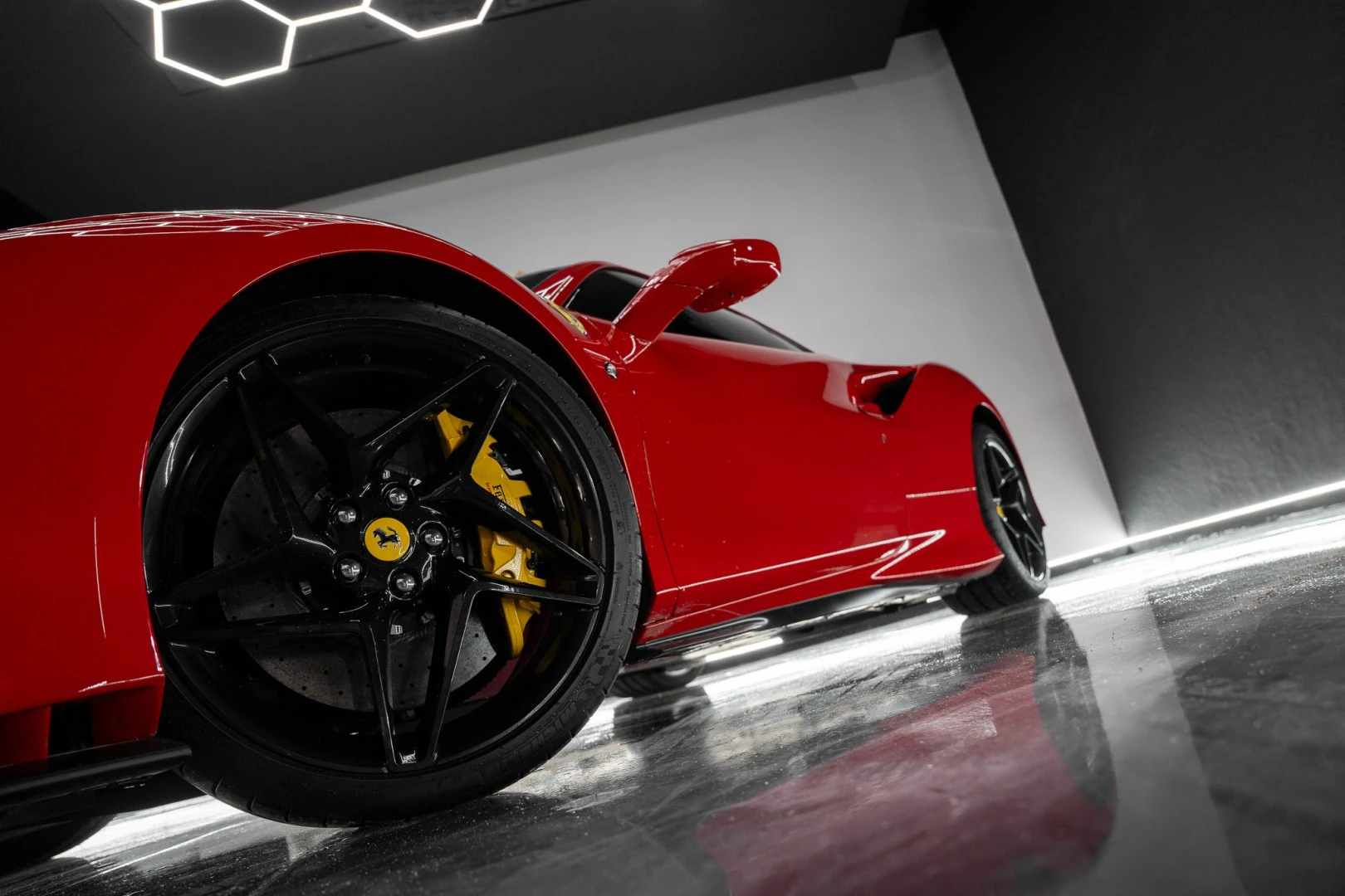 Ferrari F8 Tributo Standard