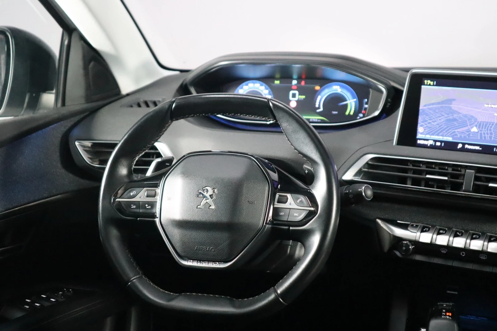 Peugeot 3008 1.6 Hybrid Allure Pack e-EAT8
