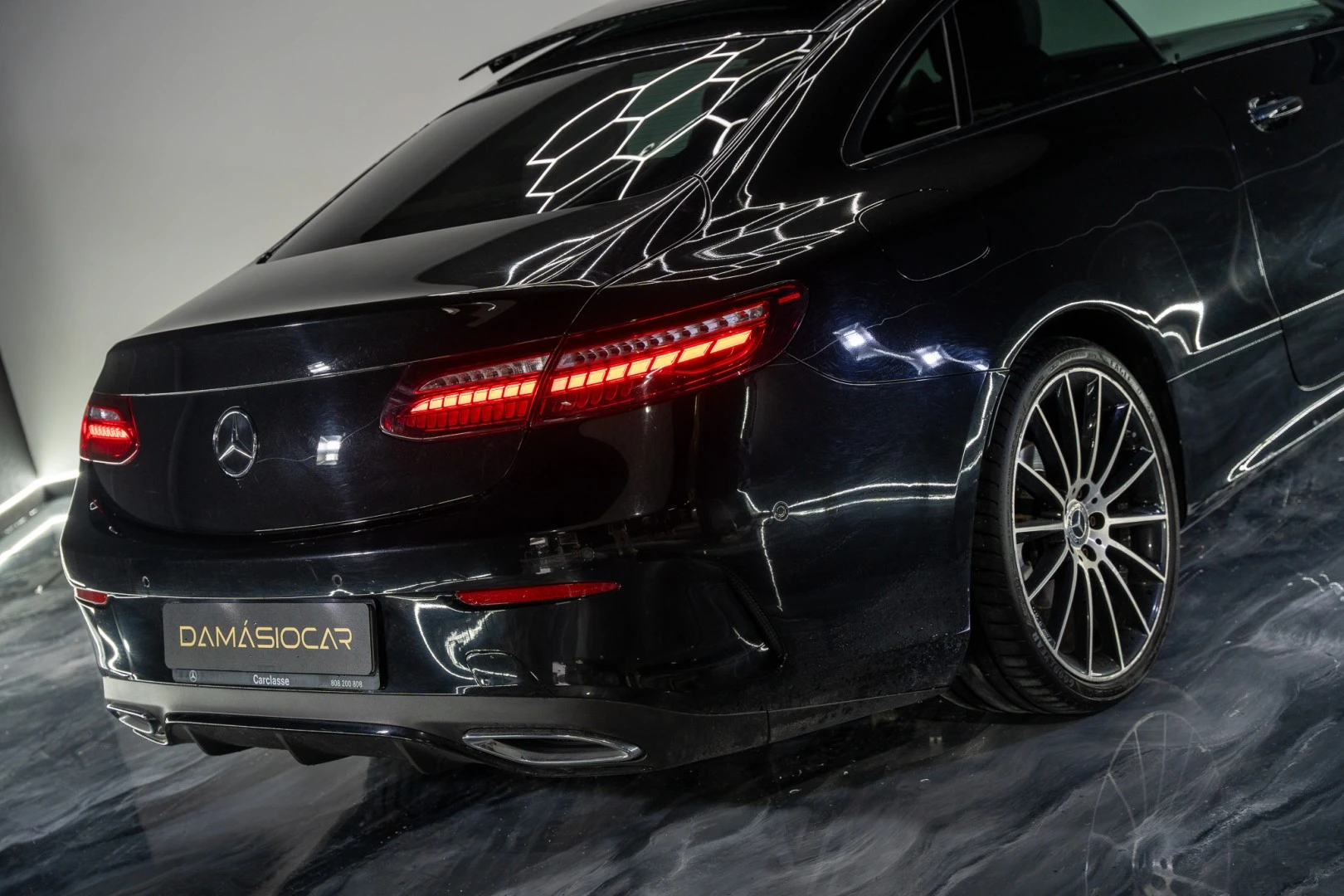 Mercedes-Benz E 220 d AMG Line