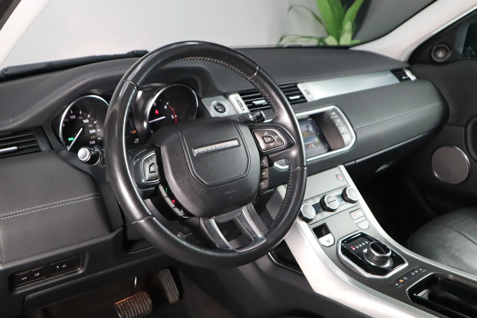 Land Rover Range Rover Evoque 2.0 TD4 SE Dynamic Auto
