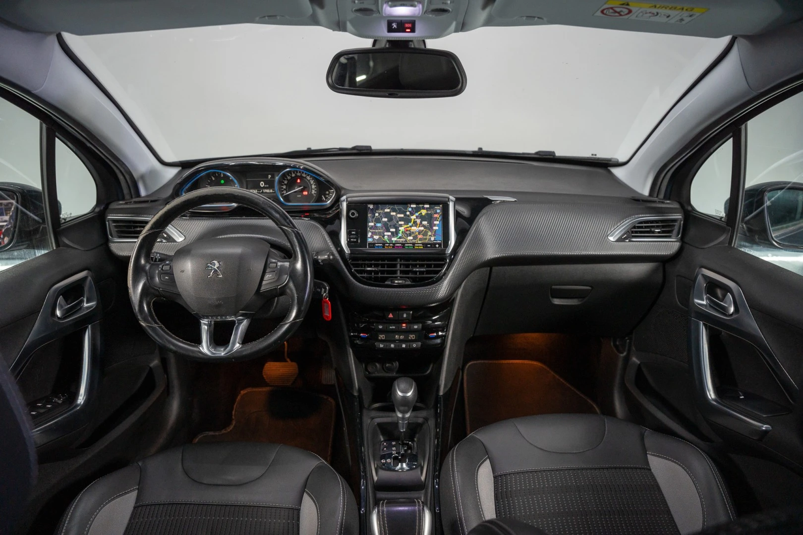 Peugeot 2008 1.5 BlueHDi Allure EAT6