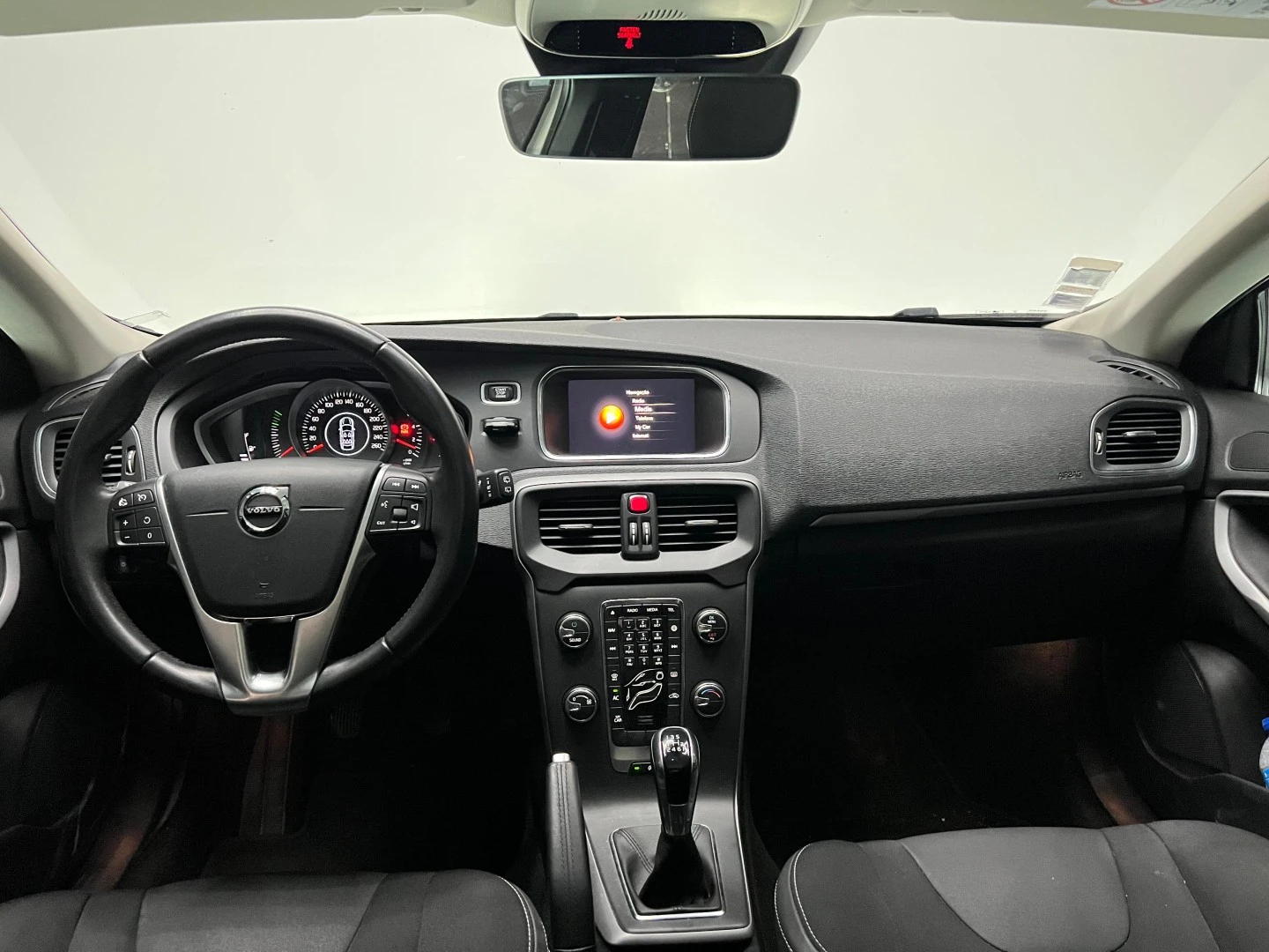 Volvo V40 2.0 D3 Momentum