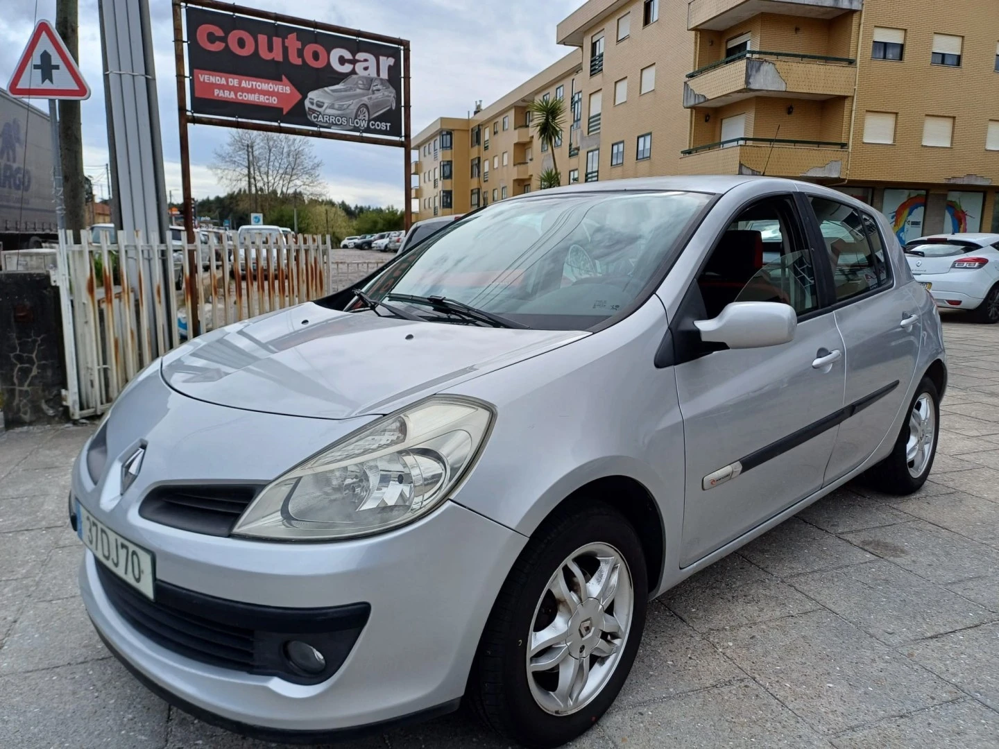 Renault Clio 1.2 16V Rip Curl