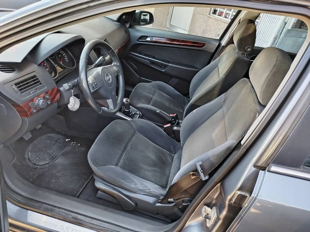 Opel Astra 1.3 CDTi Elegance
