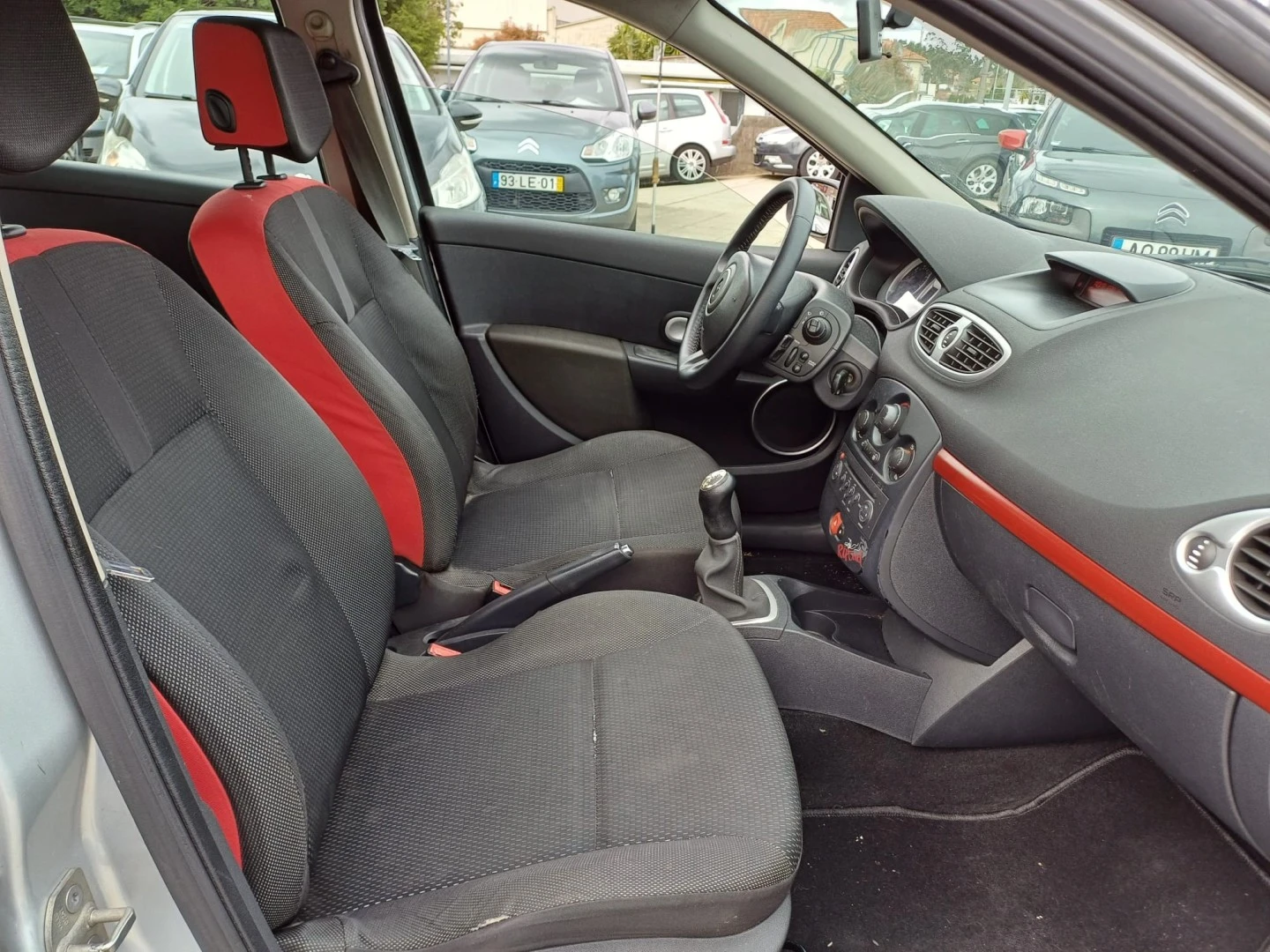 Renault Clio 1.2 16V Rip Curl