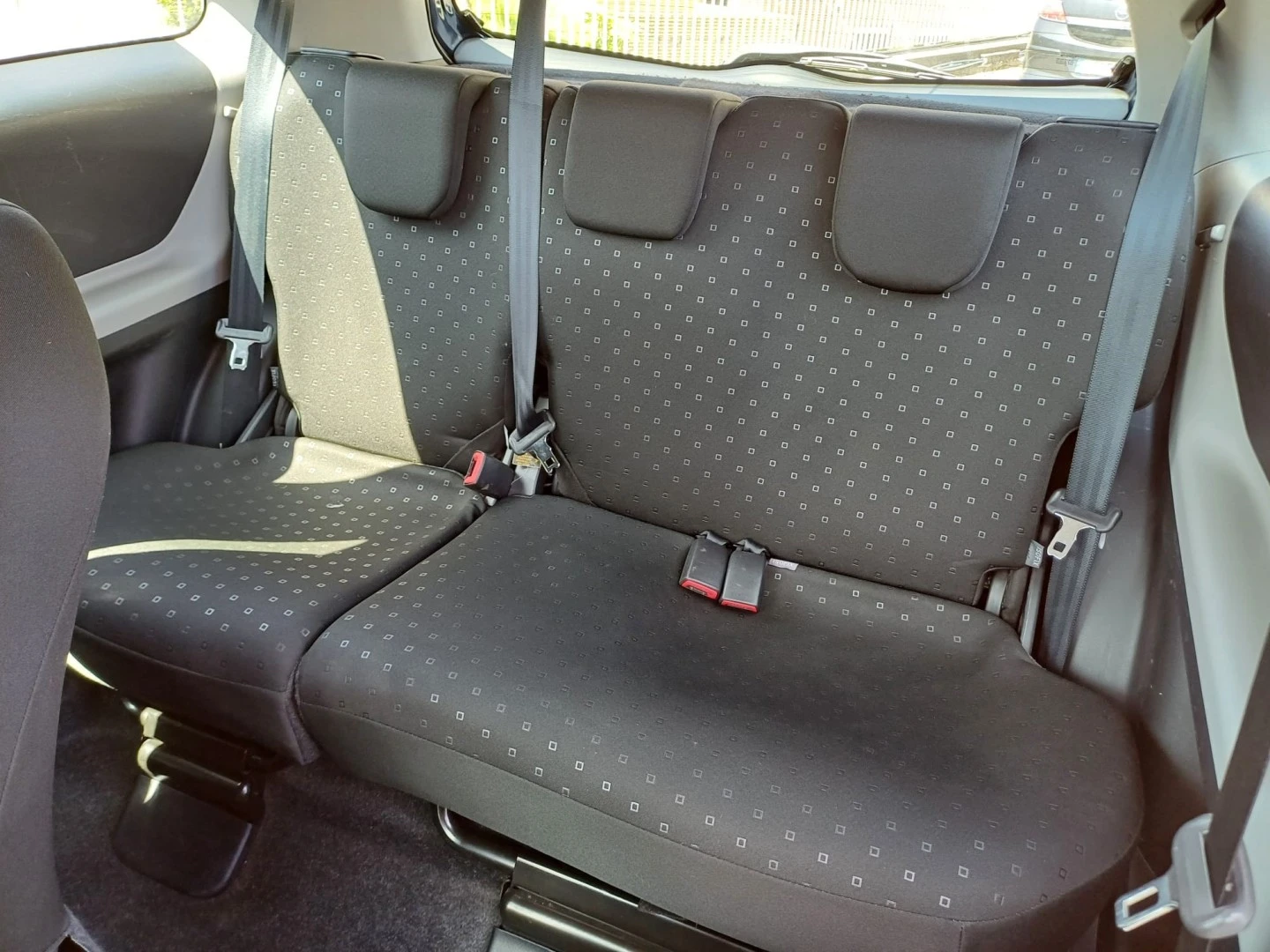 Toyota Yaris 1.0 VVT-i AC Manual