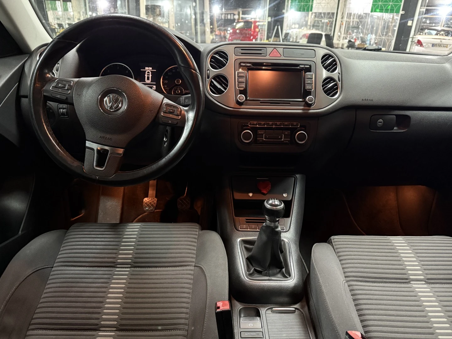 VW Tiguan 2.0 TDI Sport BlueMotion