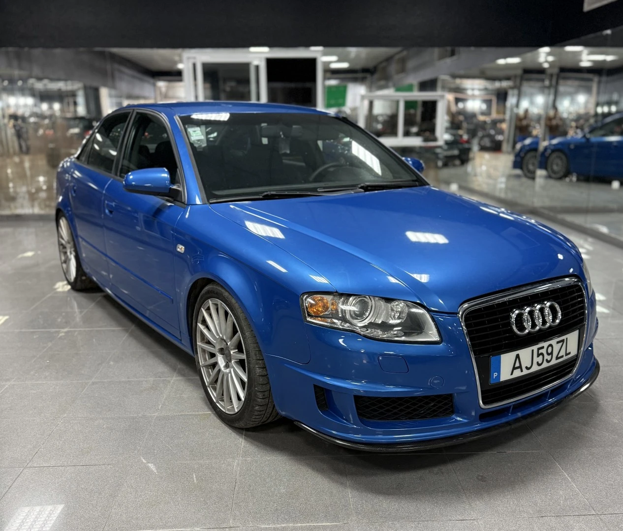Audi A4 2.0 T FSI quattro