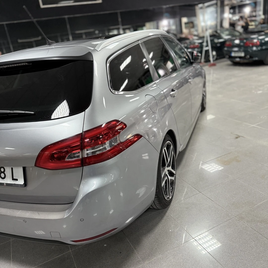 Peugeot 308 1.6 e-HDi Allure J17