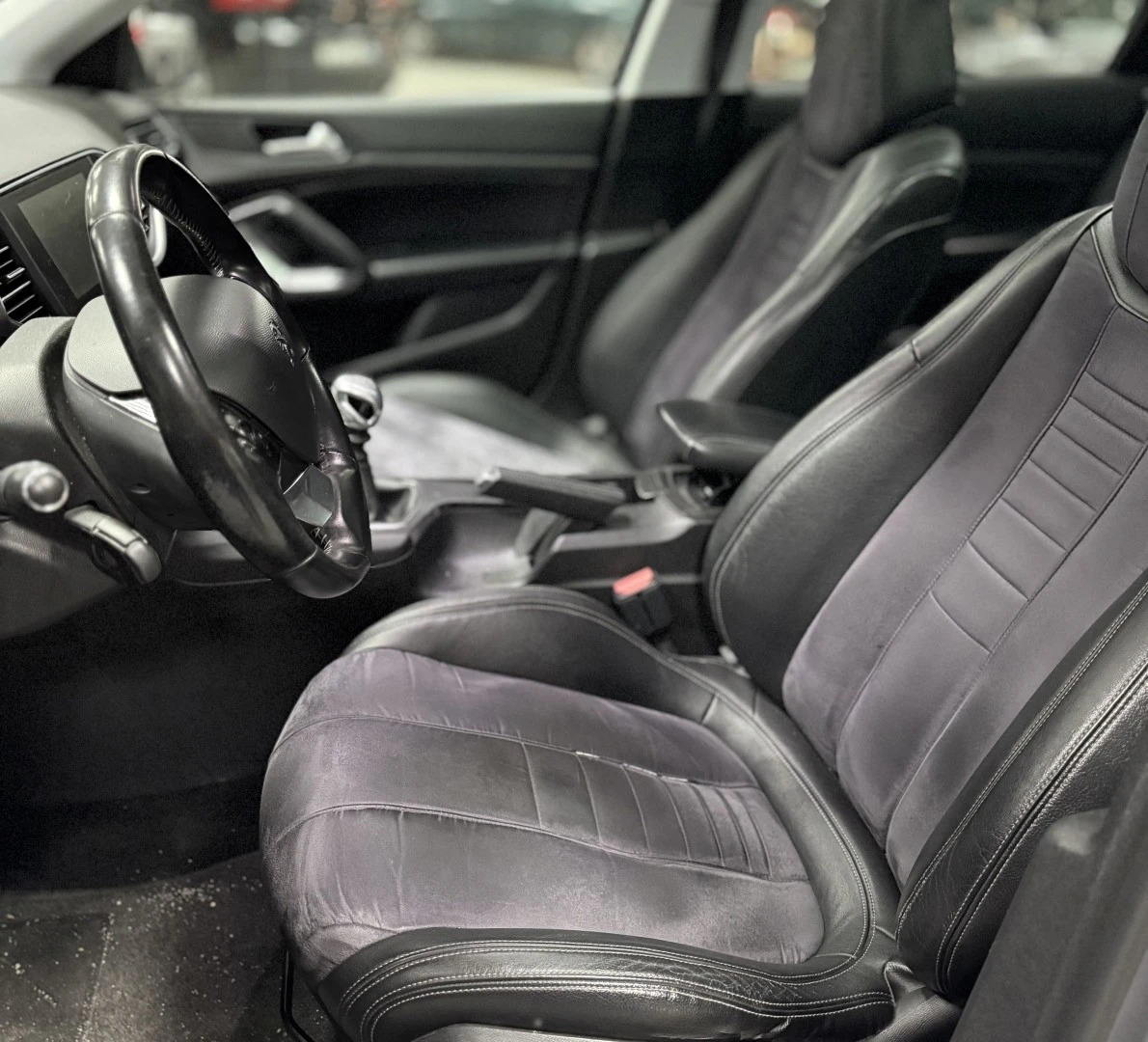 Peugeot 308 1.6 e-HDi Allure J17