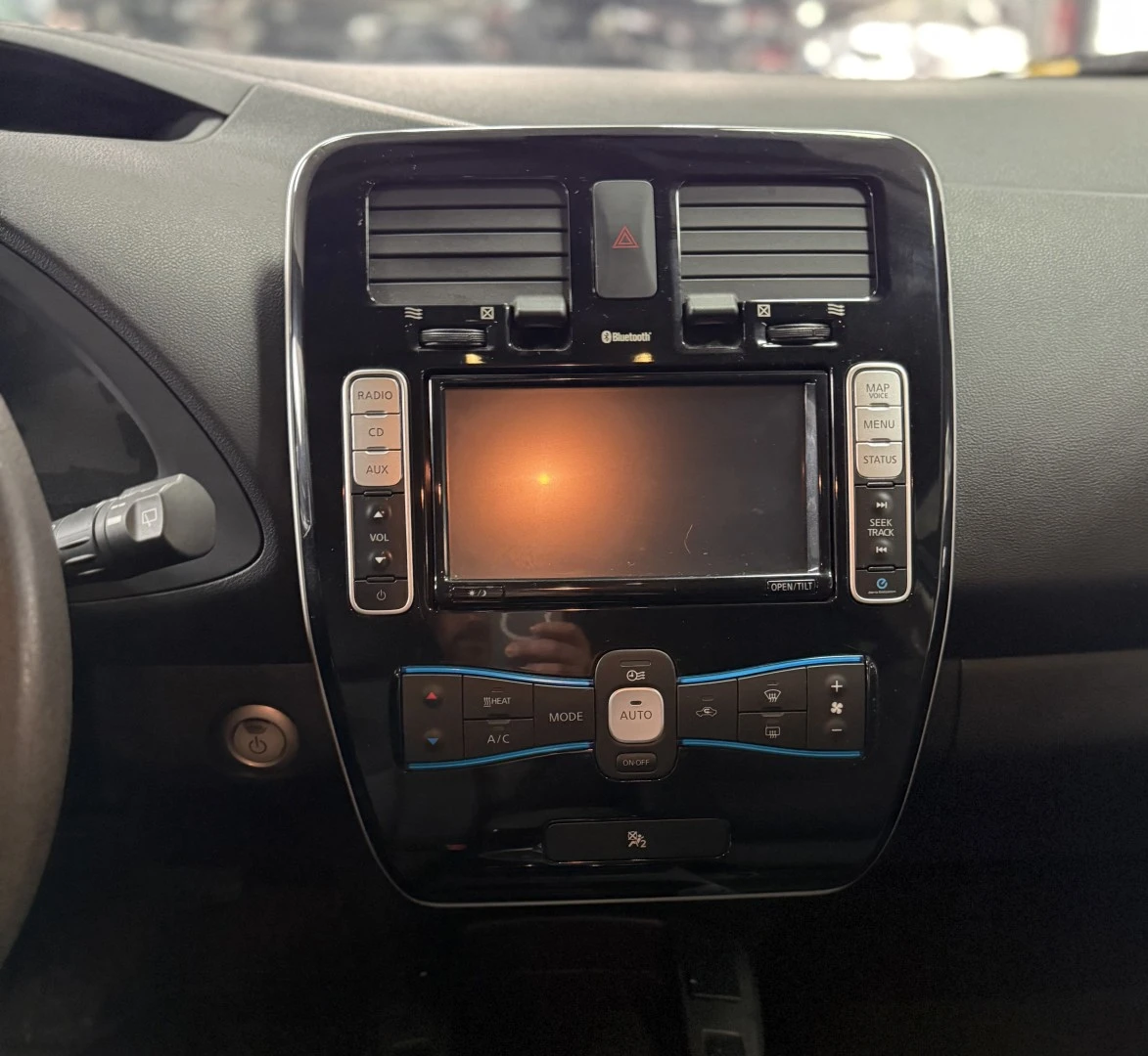 Nissan Leaf 24 kWh (c/ Bateria) Tekna