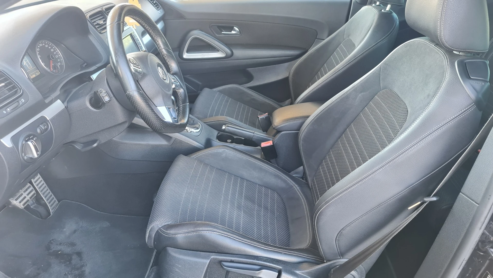 VW Scirocco 2.0 TSI Sport DSG