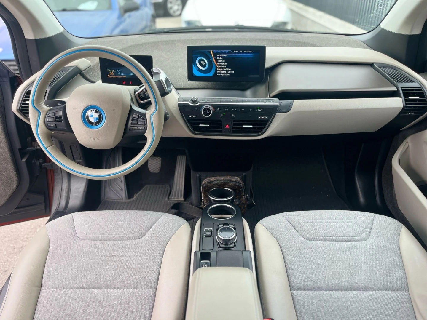 BMW i3 (60 Ah)