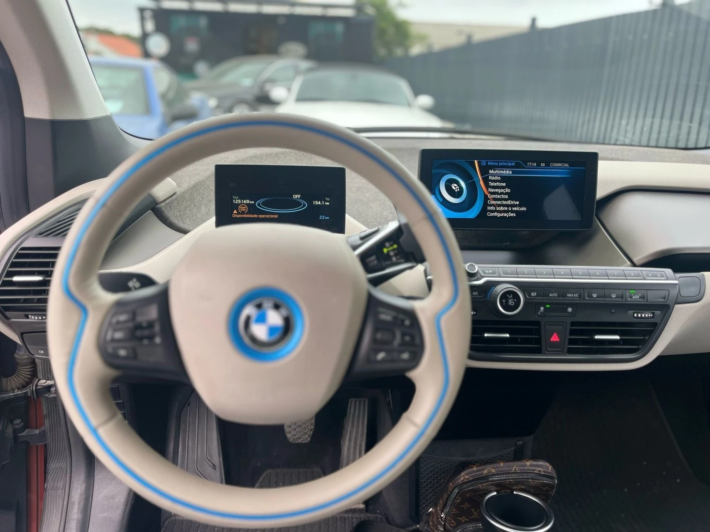 BMW i3 (60 Ah)