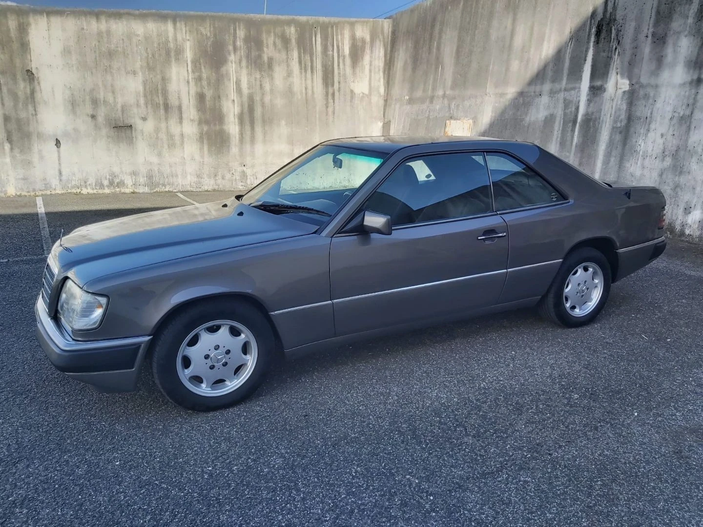 Mercedes-Benz E 200 CE SPORTLINE