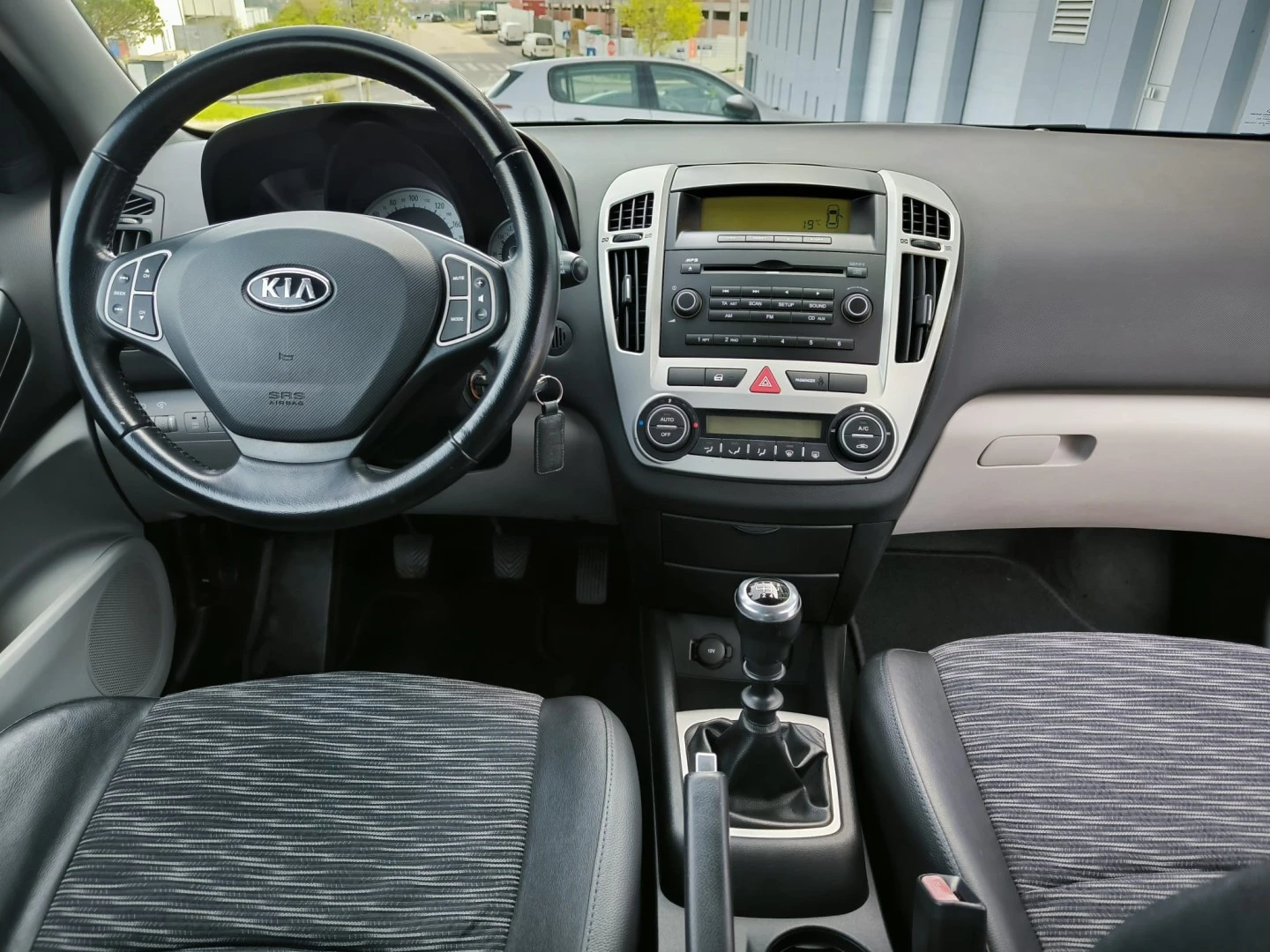 Kia Ceed S Coupé 1.4 CVVT EX ISG