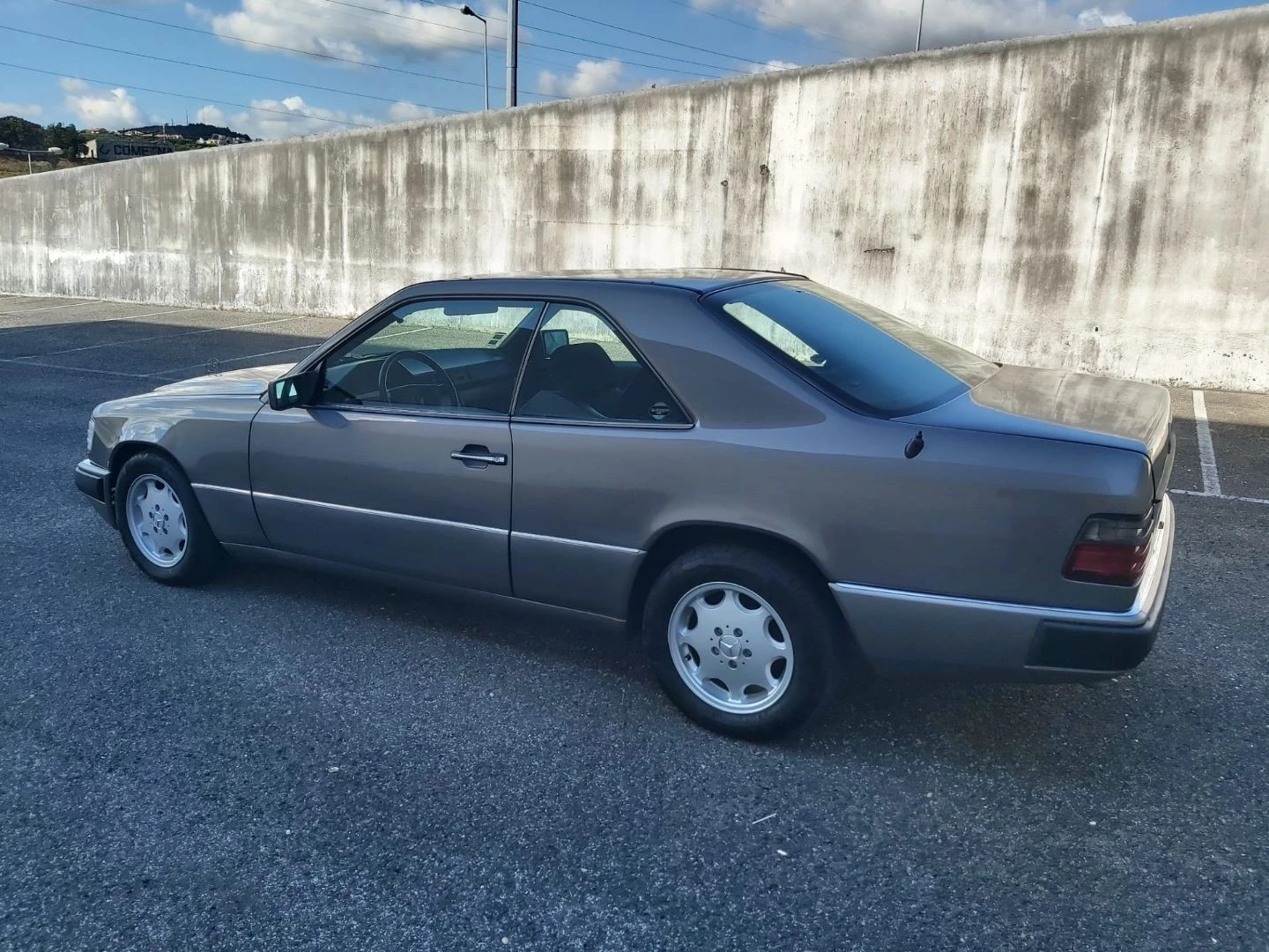 Mercedes-Benz E 200 CE SPORTLINE