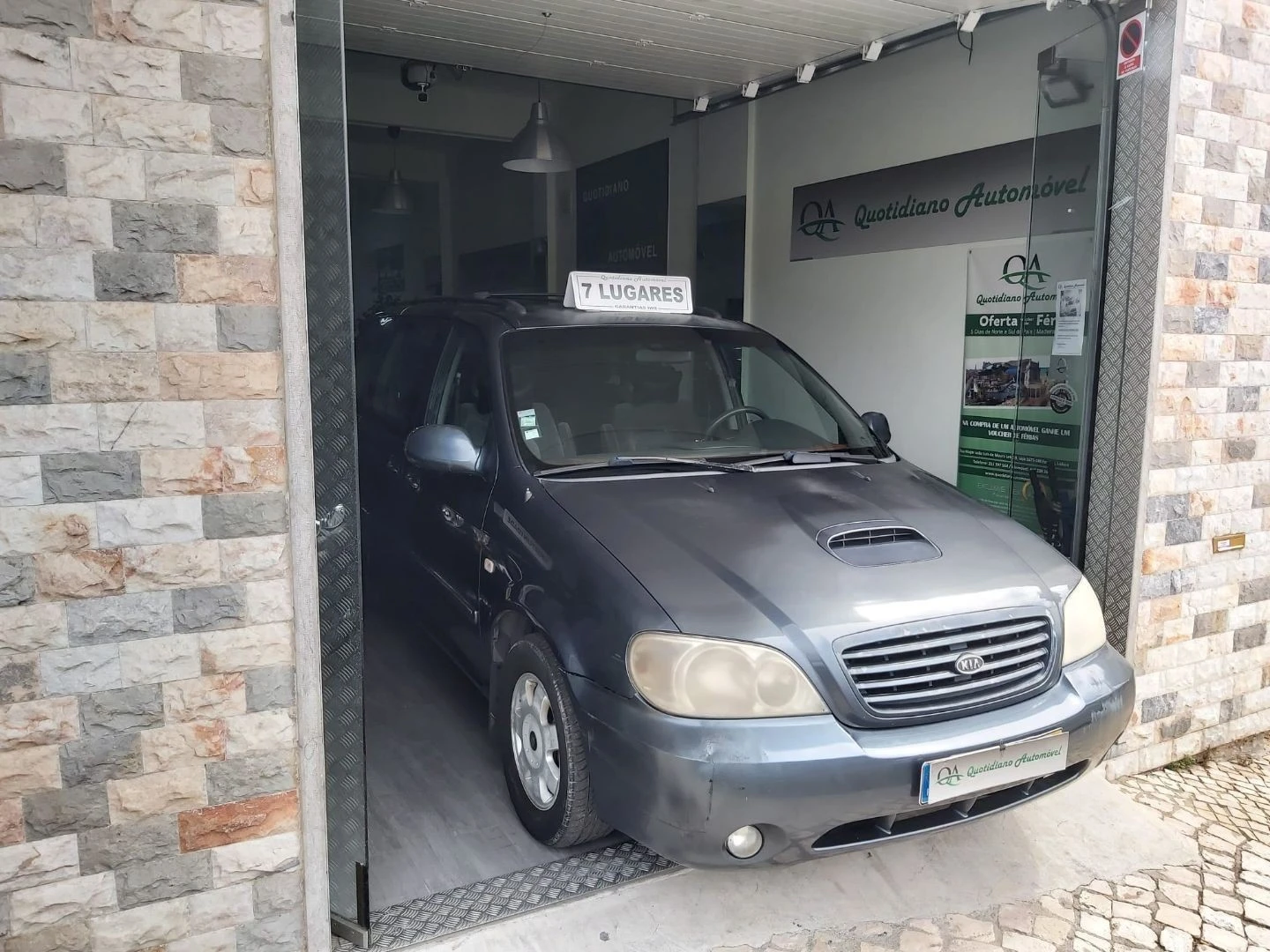 Kia Carnival 2.9 CRDi EX