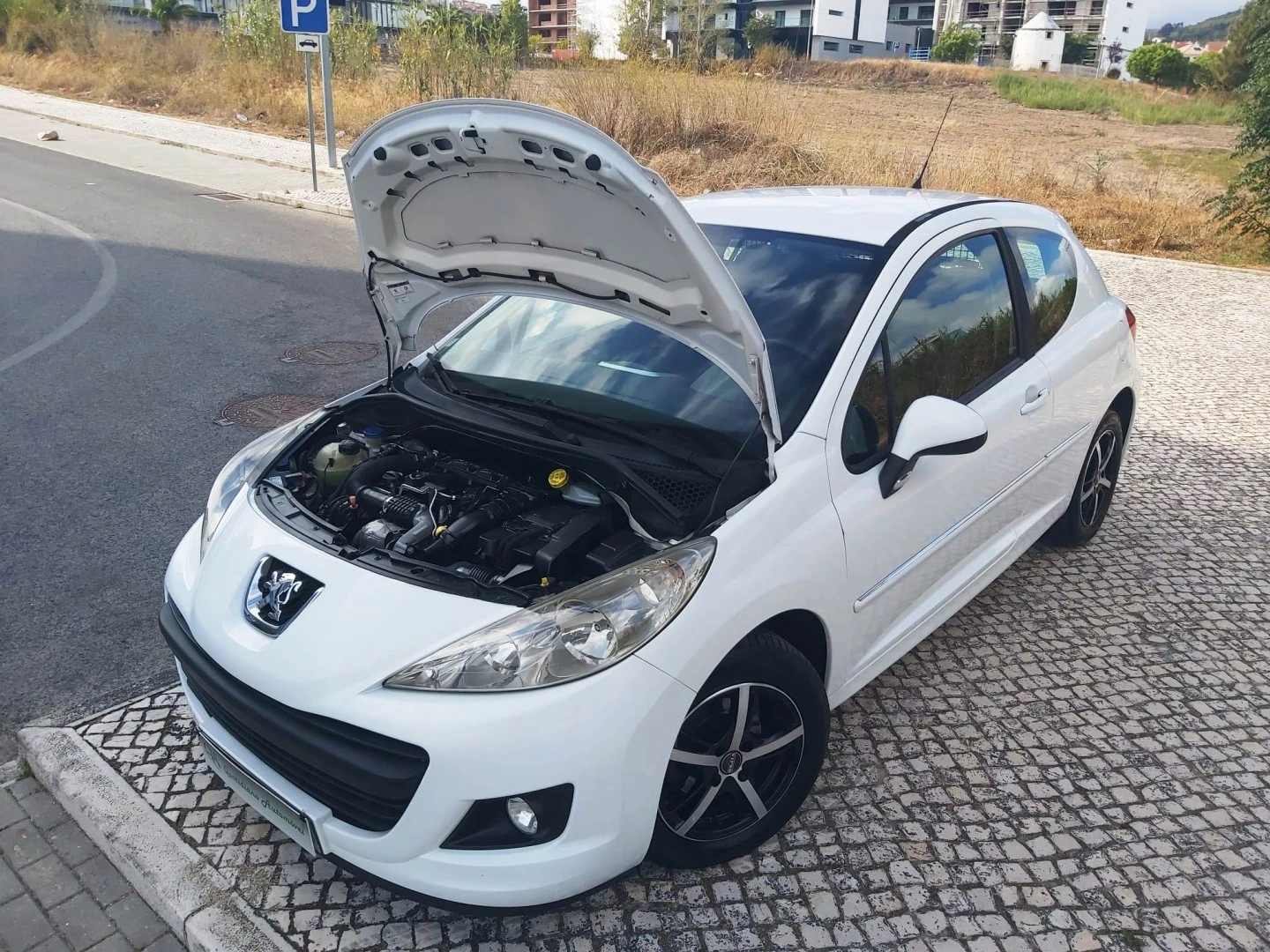 Peugeot 207 1.4 HDI PACK CLIM