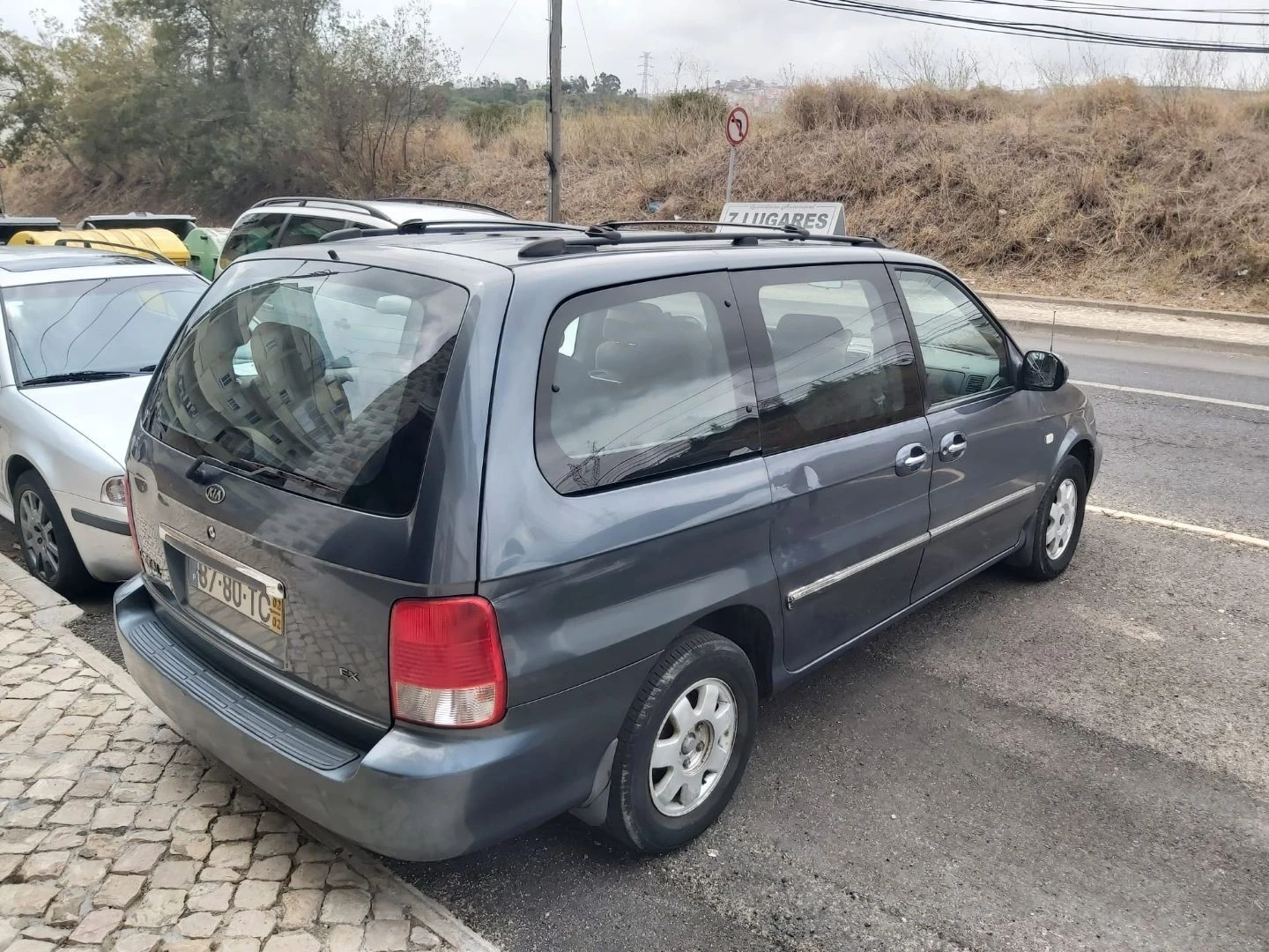 Kia Carnival 2.9 CRDi EX